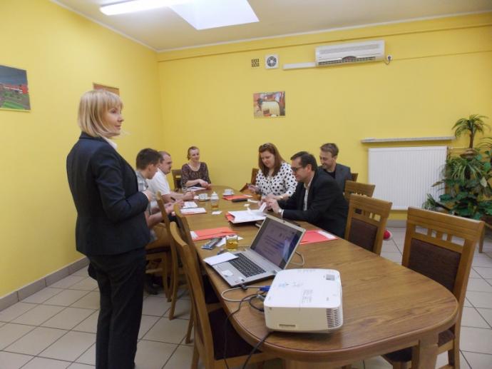 Jak stworzyć biznesplan w organizacji?